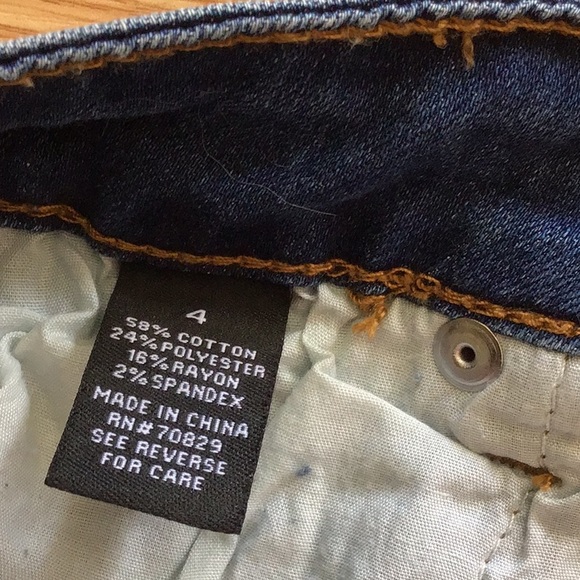 🌺SALE🌺 Rue 21 Mid-Rise Denim Shorts - Picture 5 of 5